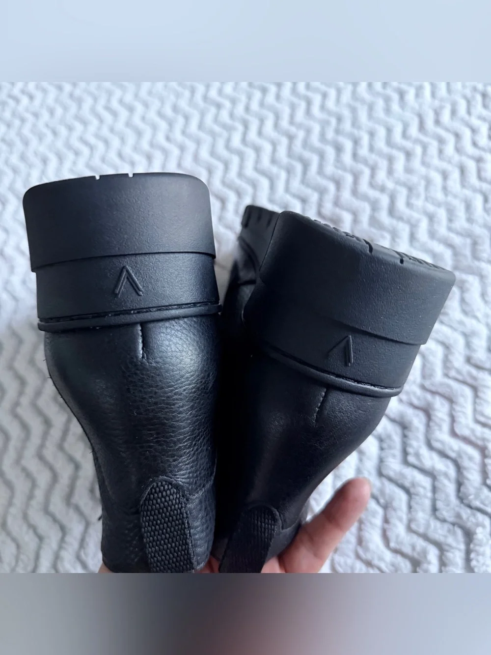 Vionic Uptown Sur Black Leather Comfort Waterproof Zipper Ankle Boots Sz 7 Wide